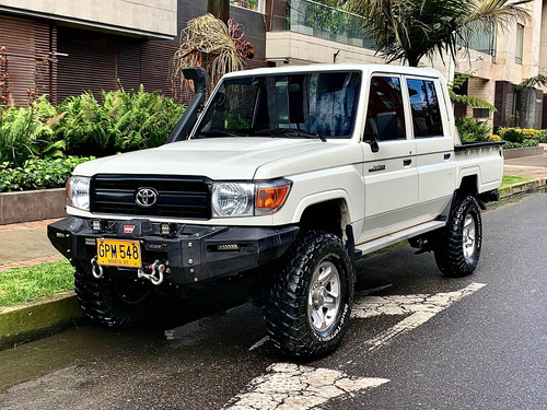 Toyota Land Cruiser Lc79