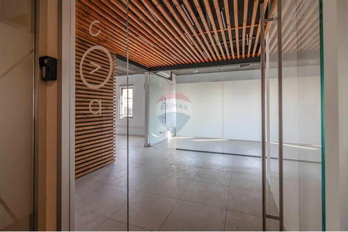 Of. Planta Libre 104,64 Mts2 Metro P. De Valdivia