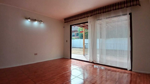 Arriendo Casa Santa Rosa De Huechuraba (90045)