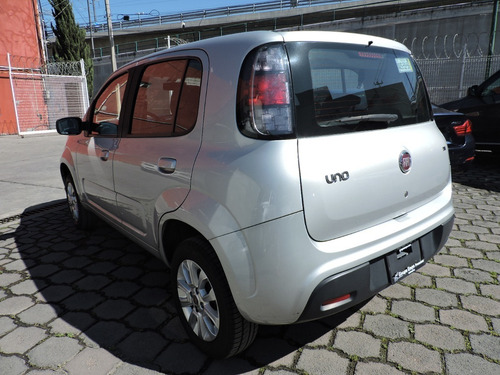 Imagen 5 de 15 de Fiat Uno Like Modelo 2020