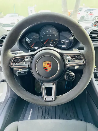 Porsche Cayman 2022