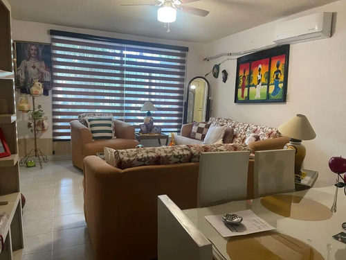 Casa En Venta En Villa California, Torreón, Coahuila De Zaragoza