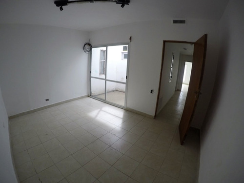Imagen 12 de 16 de Oportunidad Inversor. Venta De 3 Locales Y 3 Departamentos!
