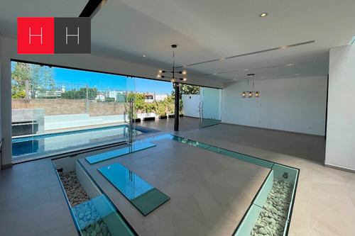 Casa En Venta En Lomas De Angelópolis I
