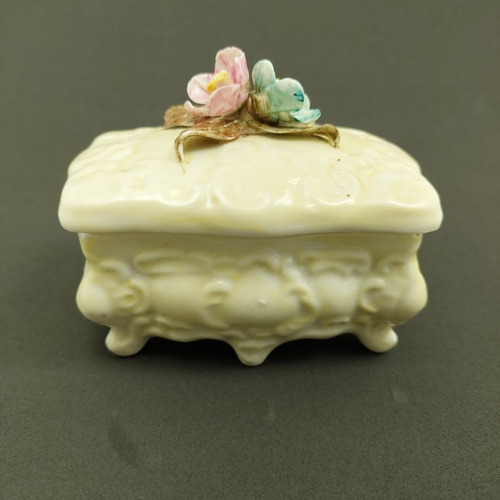 Caixa De Porcelana Porta Jóias Decorada Com Flores Azul (Usado)