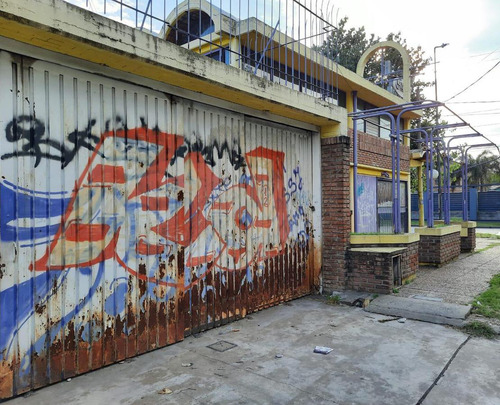 Local - Castelar