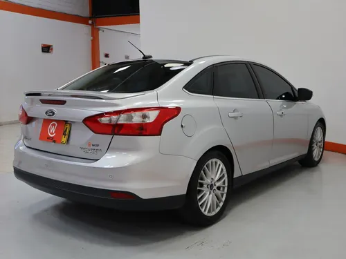 Ford Focus TITANIUM 2.0 TP CT TC 4P
