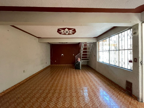 ¡vive O Invierte En Una Propiedad Con Alto Potencial En Ecatepec! Casa En Venta En Lazaro Cardenas, Ecatepec De Morelos