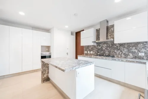Apartamento En Venta En Los Rosales. Cod V4004
