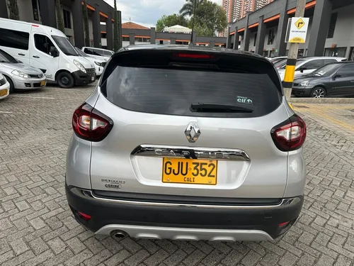 Renault Captur 2.0 Intens Automática