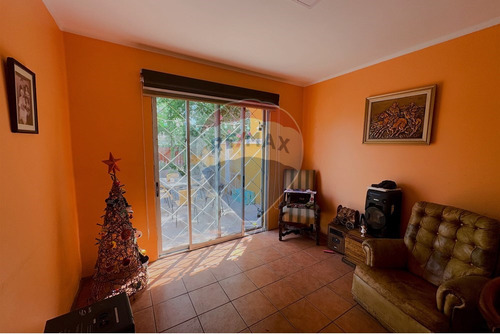 Dos Casas En Un Terreno De 452 M2 En Ñuñoa