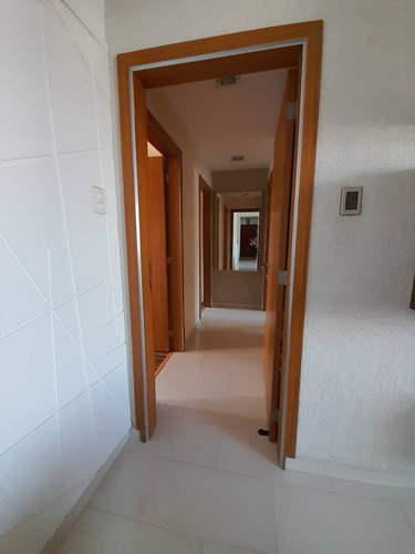 Apartamento En Venta En El Parral, Valencia 273660 Lz