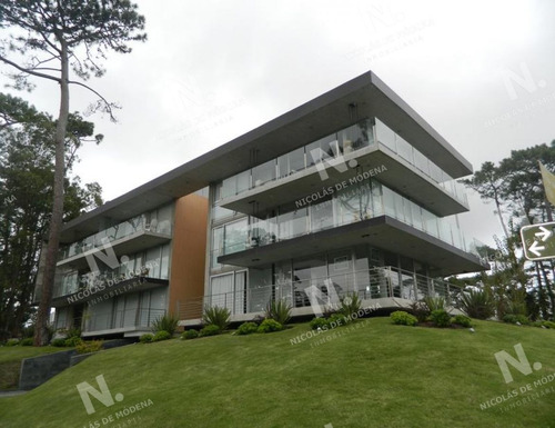 Imagen 14 de 22 de Apartamento En Venta - Playa Mansa - Punta Del Este Mansa