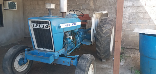 Tractor Ford 4600