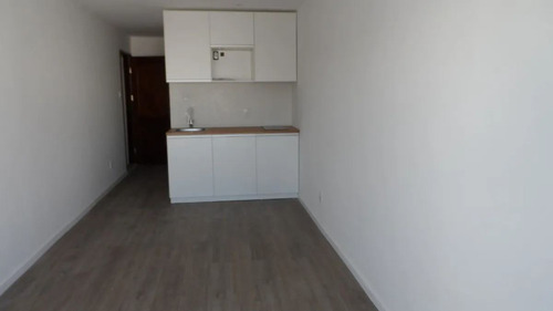 Venta Con Renta!!! No Paga Irpf! 1 Dormitorio Al Frente!