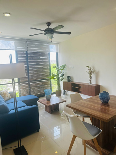 Departamento Amueblado(2r1b) En Renta En Emerald Temozón, Norte.