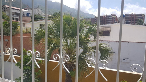 Imagen 6 de 11 de Casa En Venta