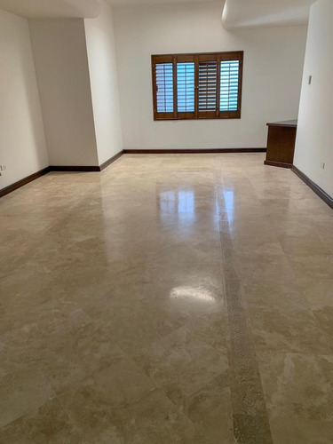 Imagen 6 de 16 de Hermosa Casda En Venta - Colonia Colorines - San Pedro Garza