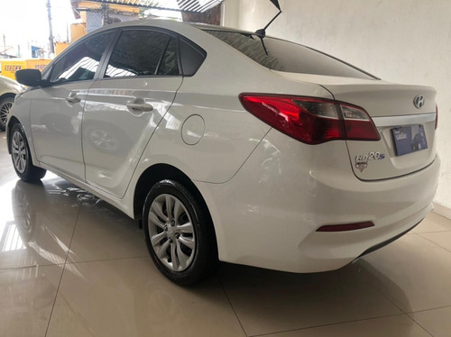 Imagem 3 de 9 de Hyundai Hb20 2018 1.0 Comfort Plus Flex 5p