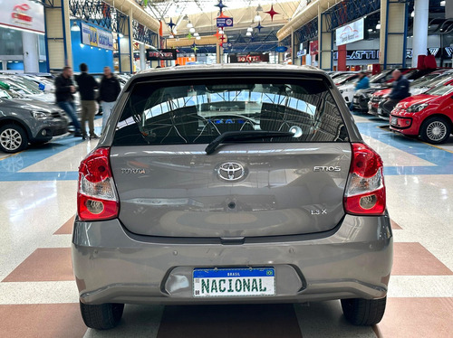 Toyota Etios 1.3 X 16V