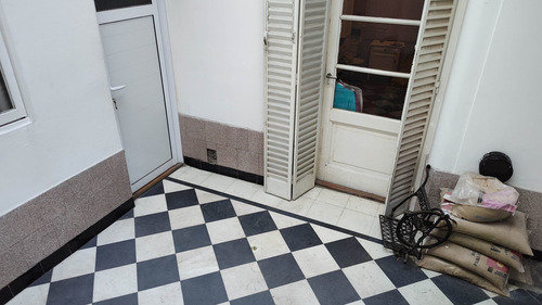 Imagen 4 de 30 de Venta Ph 3 Amb C/patio Y Escritorio. Flores. Pb.