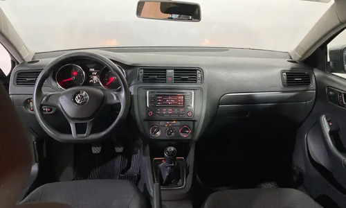 Volkswagen Jetta A6 Live 2.0 lt
