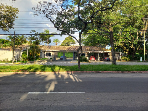 Chácara No Condômino Quinta Das Flores, De 3.200m² C/casa Antiga De 400m²- S.j.campos-