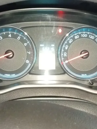 Chevrolet Aveo 2018 5l. Gris Rata Manual Gps Lojack