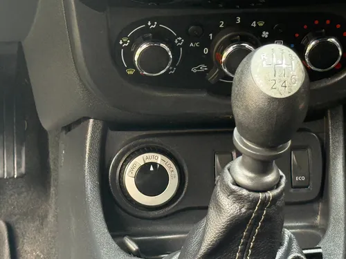 Renault Duster 2.0 Dynamique 4X4 MT