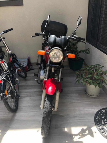 Honda Titán 150cg Único Dueño + Accesorios Varios Esenciales