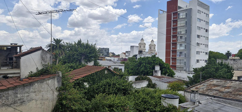 Oficina En Venta En El Centro De Pilar
