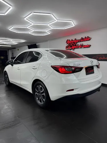 Mazda 2 1.5 Grand Touring Sedan