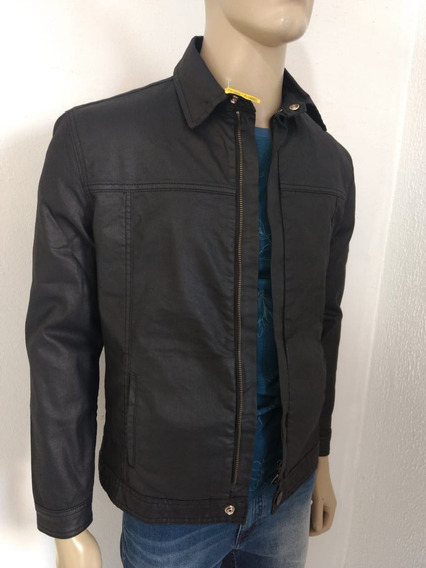 jaqueta resinada em efeito couro