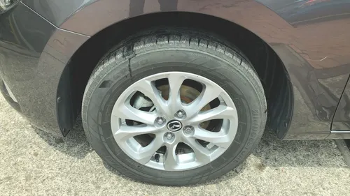 Mazda 2 Touring Sedan 2020