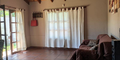Quinta En - 4 Dormitorios 2 Baños 3 Cocheras - 180mts2 - Chascomús