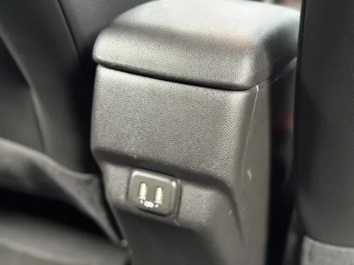 Chevrolet Onix 1.0T Premier Sedan At