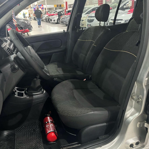 Renault Clio 1.0 EXPRESSION 16V FLEX 4P MANUAL