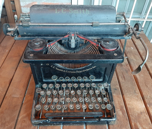 Maquina De Escribir Smith & Corona Antigua Deco