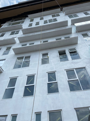 Imagen 13 de 25 de Magnifico Departamento Con Techo A Doble Altura En Av. Popo