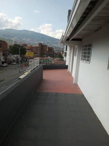 Apartaestudio En Arriendo Laureles 447-10102