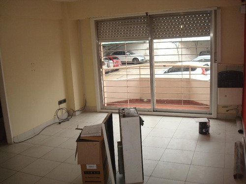 Imagen 6 de 13 de Departamento En Venta En Moron Sur