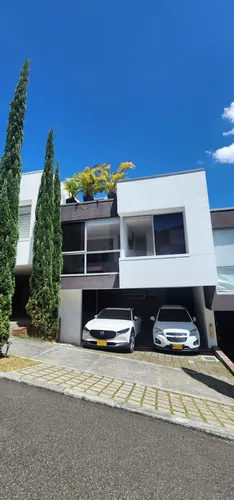 Casa En Venta En Loma Del Chocho. Cod V15852