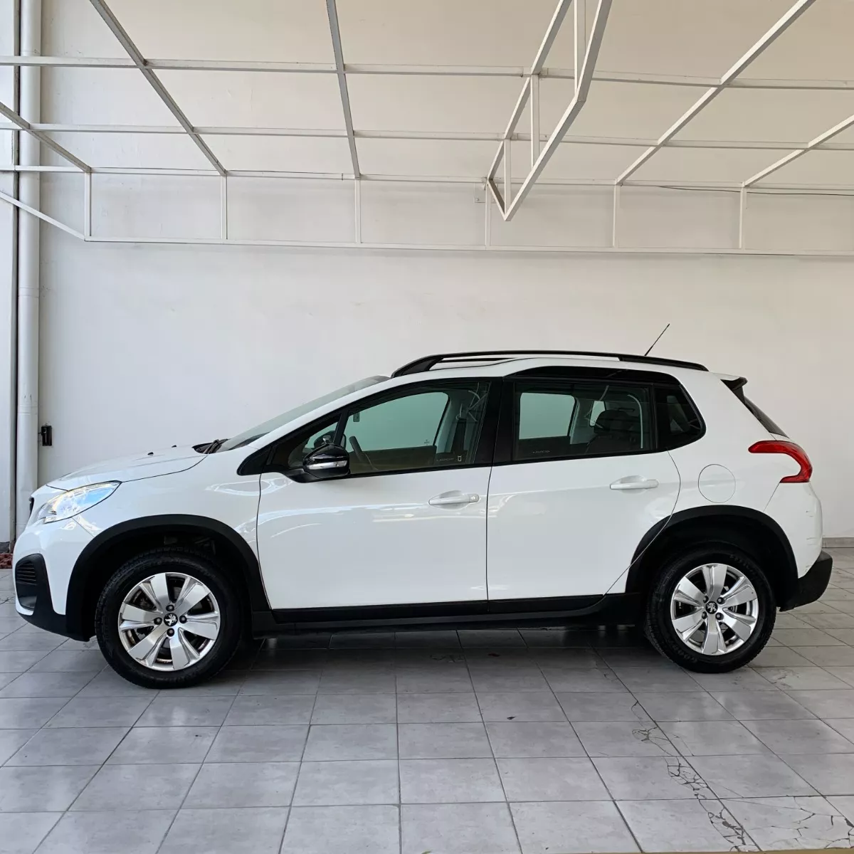 Peugeot 2008 1.6 Allure