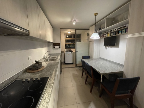 Amplio Departamento-almagro Vista Poniente-excelente Estado