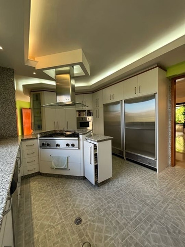 Imagen 8 de 23 de Venta Apartamento Dúplex 480 M2 4h+s/5b+s/5p Los Chorros