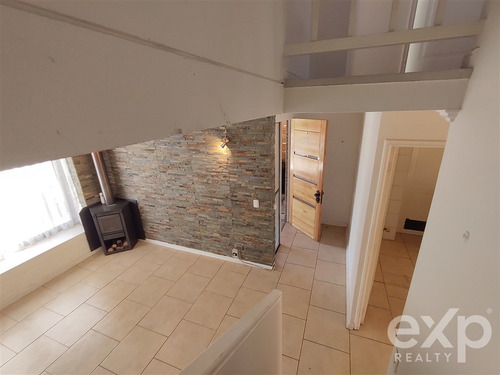 Casa En Arriendo De 3d Y 3b En Limache. Metro A 8 Cuadras.