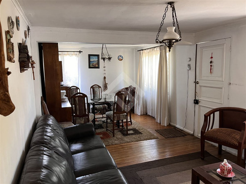 Casa En Venta De 3 Dorm. En Ñuñoa