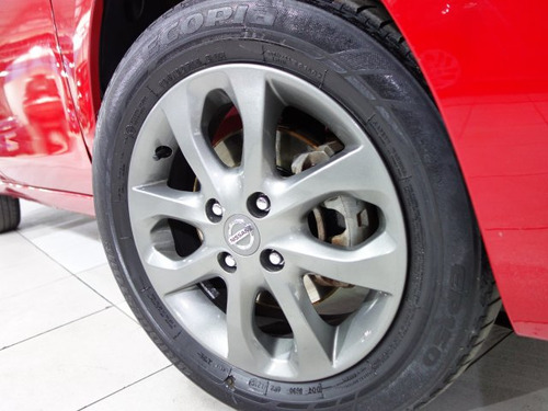 Nissan March March 1.0 SV 16V FLEX 4P MANUAL