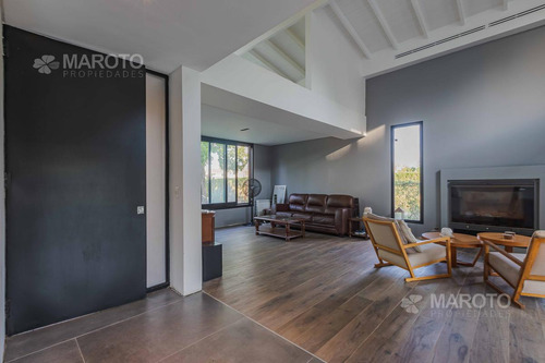 Imagen 25 de 30 de Casa En Venta En Barrio Fincas De Maschwitz - Cinco Dormitorios - Maroto Propiedades