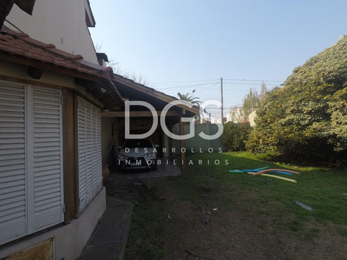 Casa 5 Ambientes En Venta En Banfield